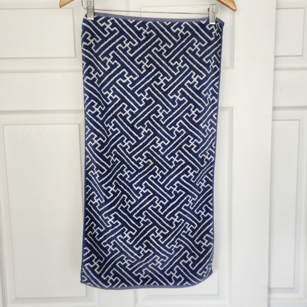 RLL‎ Lauren Ralph Lauren Hand Towel Denim Blue and Cream T pattern